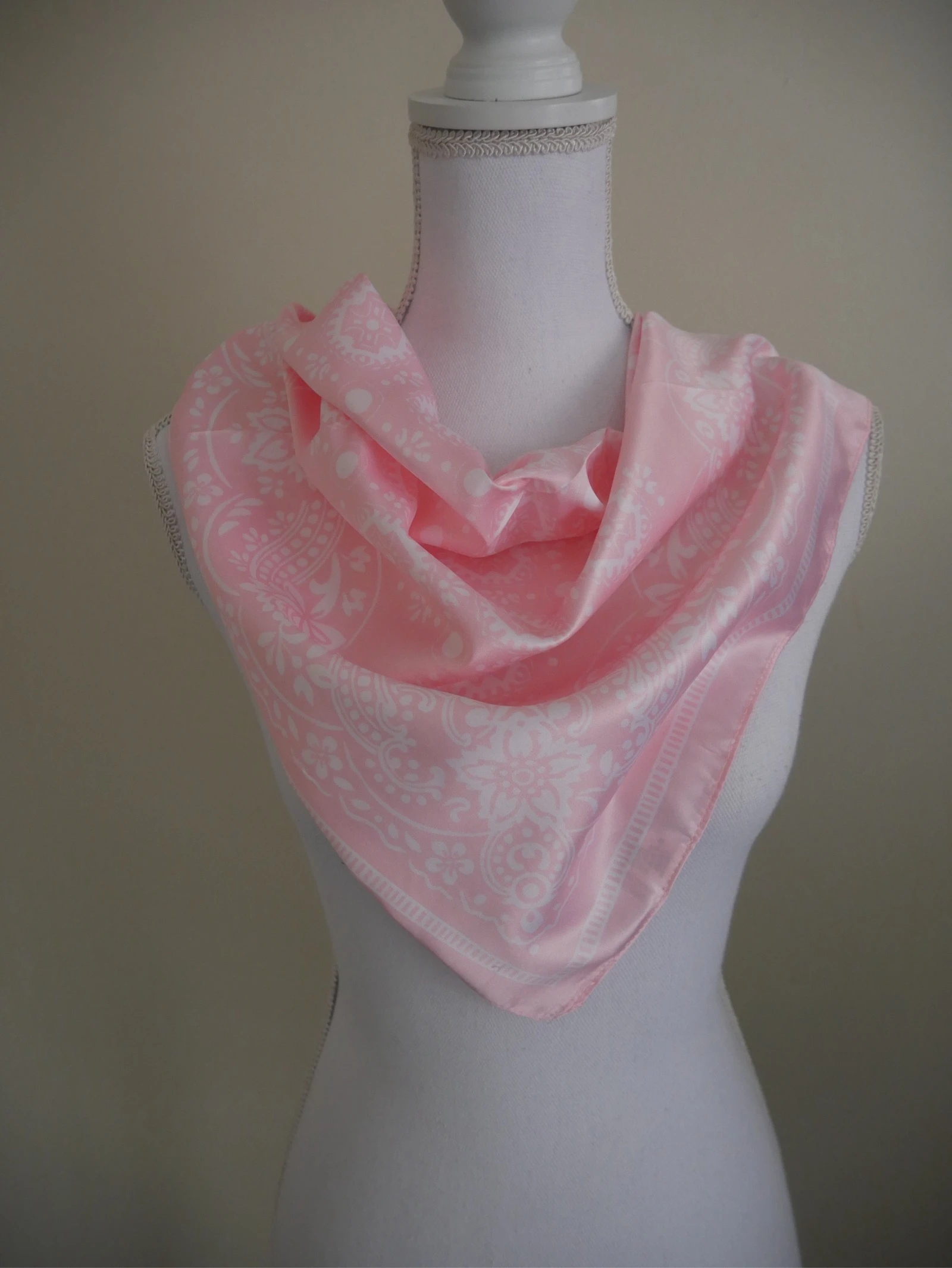 Foulard rose